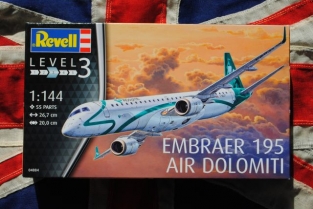 Revell 04884 EMBRAER 195 